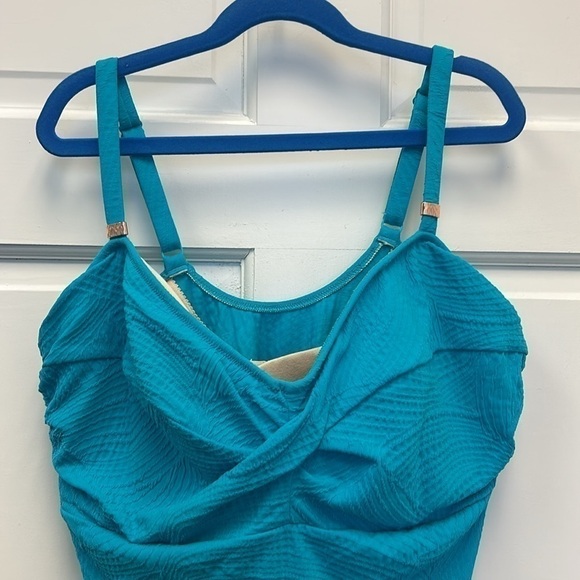 Fantasie Swim Ottawa Underwire Twist Front Tankini Top and Mid-Rise Biki… - Picture 7 of 15